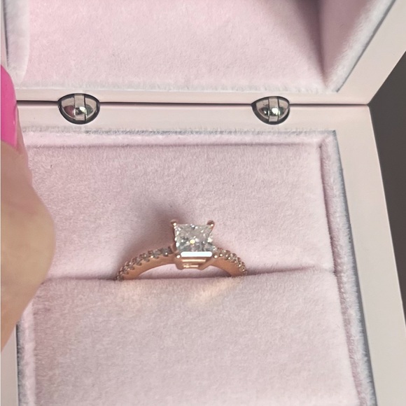 Engagement wedding ring set gold diamonds - Picture 8 of 16
